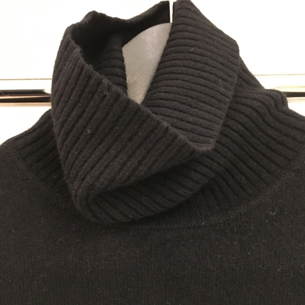 Black Cashmere Turtleneck Sweater